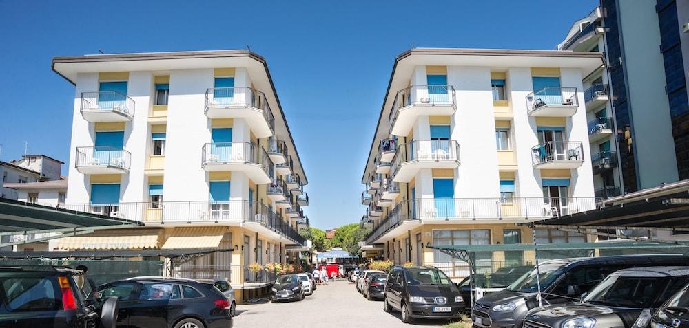 Hotel Azzorre Lido di Jesolo Ngoại thất bức ảnh