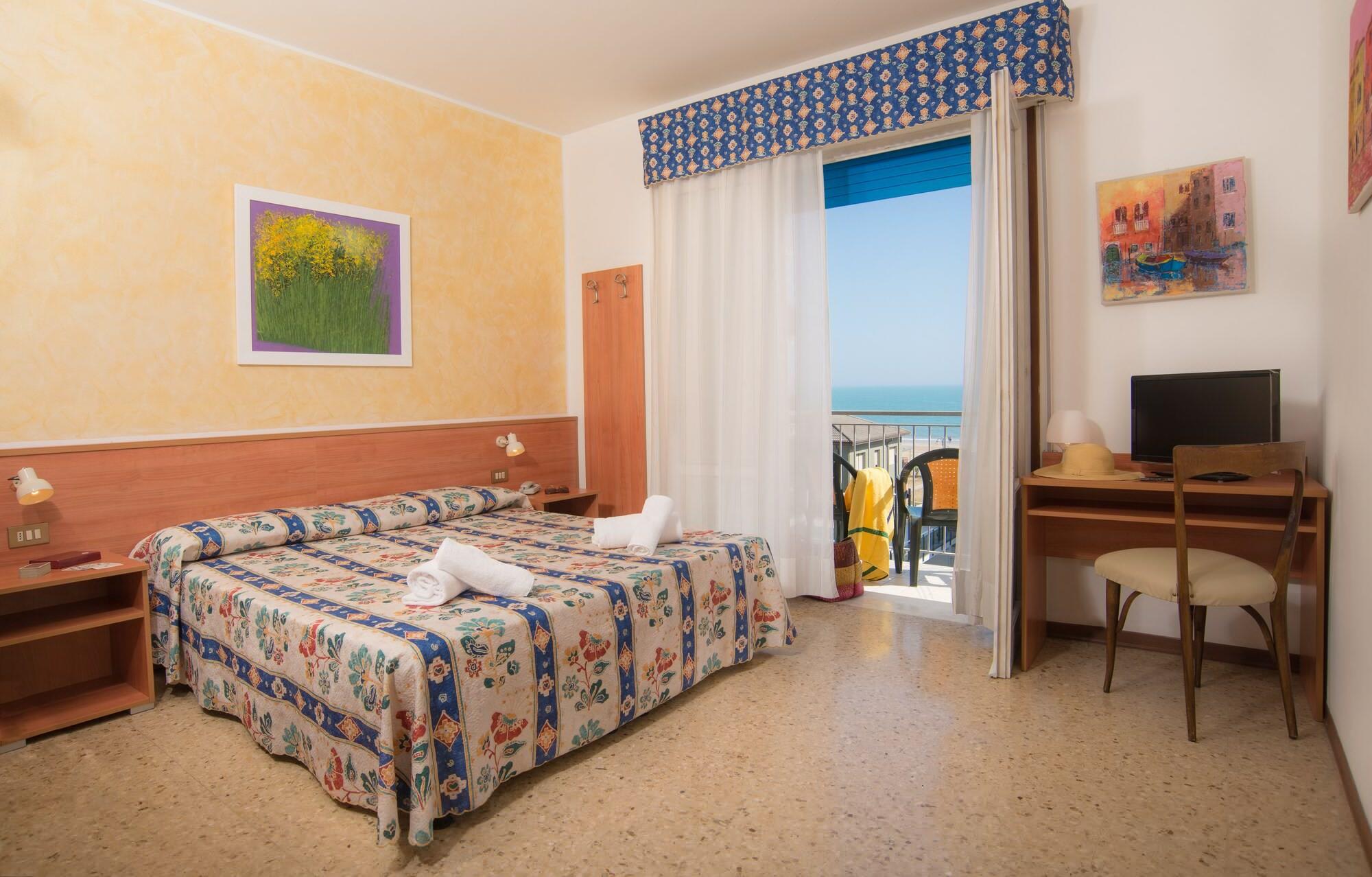 Hotel Azzorre Lido di Jesolo Ngoại thất bức ảnh