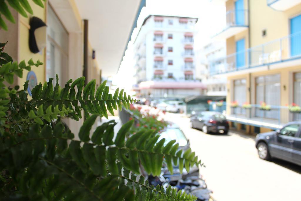 Hotel Azzorre Lido di Jesolo Ngoại thất bức ảnh