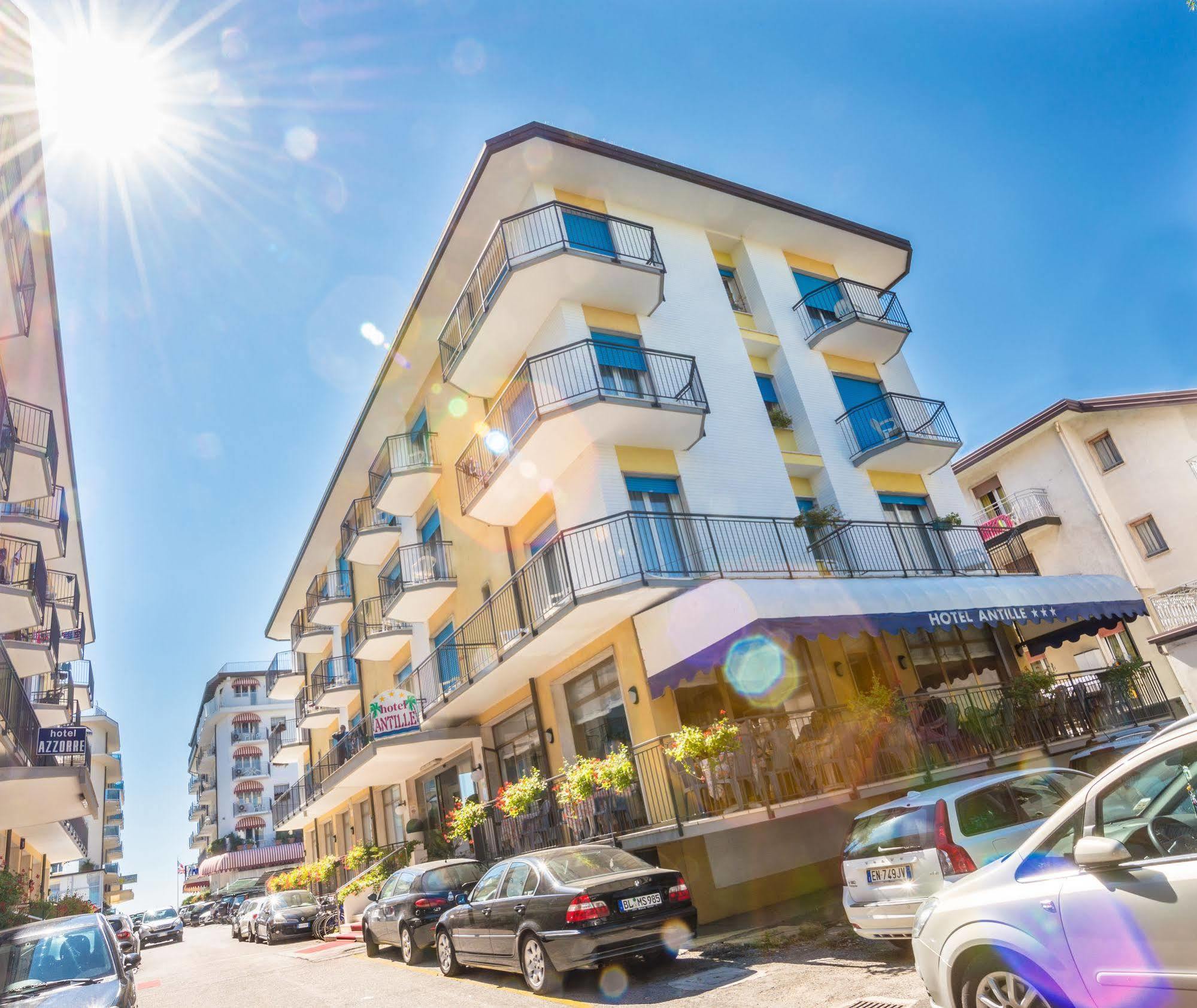 Hotel Azzorre Lido di Jesolo Ngoại thất bức ảnh